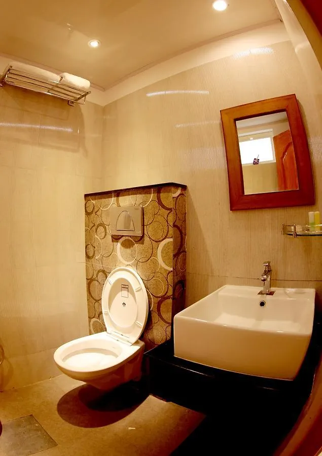 Roopmahal Hotel Thiruvananthapuram