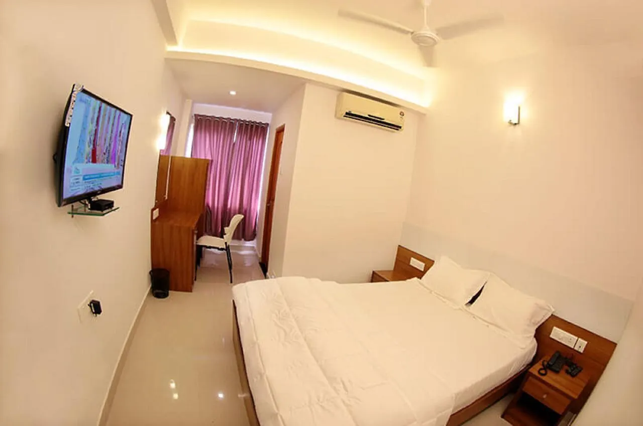 Roopmahal Hotel Thiruvananthapuram India